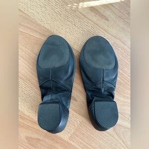 BLOCH Black Leather Dance Shoes - Size 4